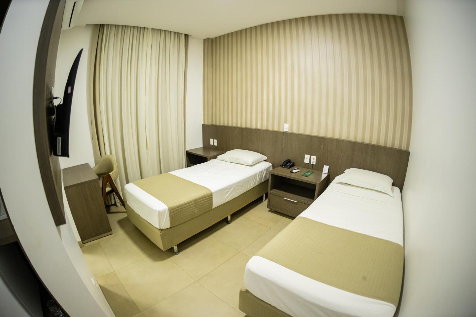 Brii Hotel Аргуаіна Екстер'єр фото