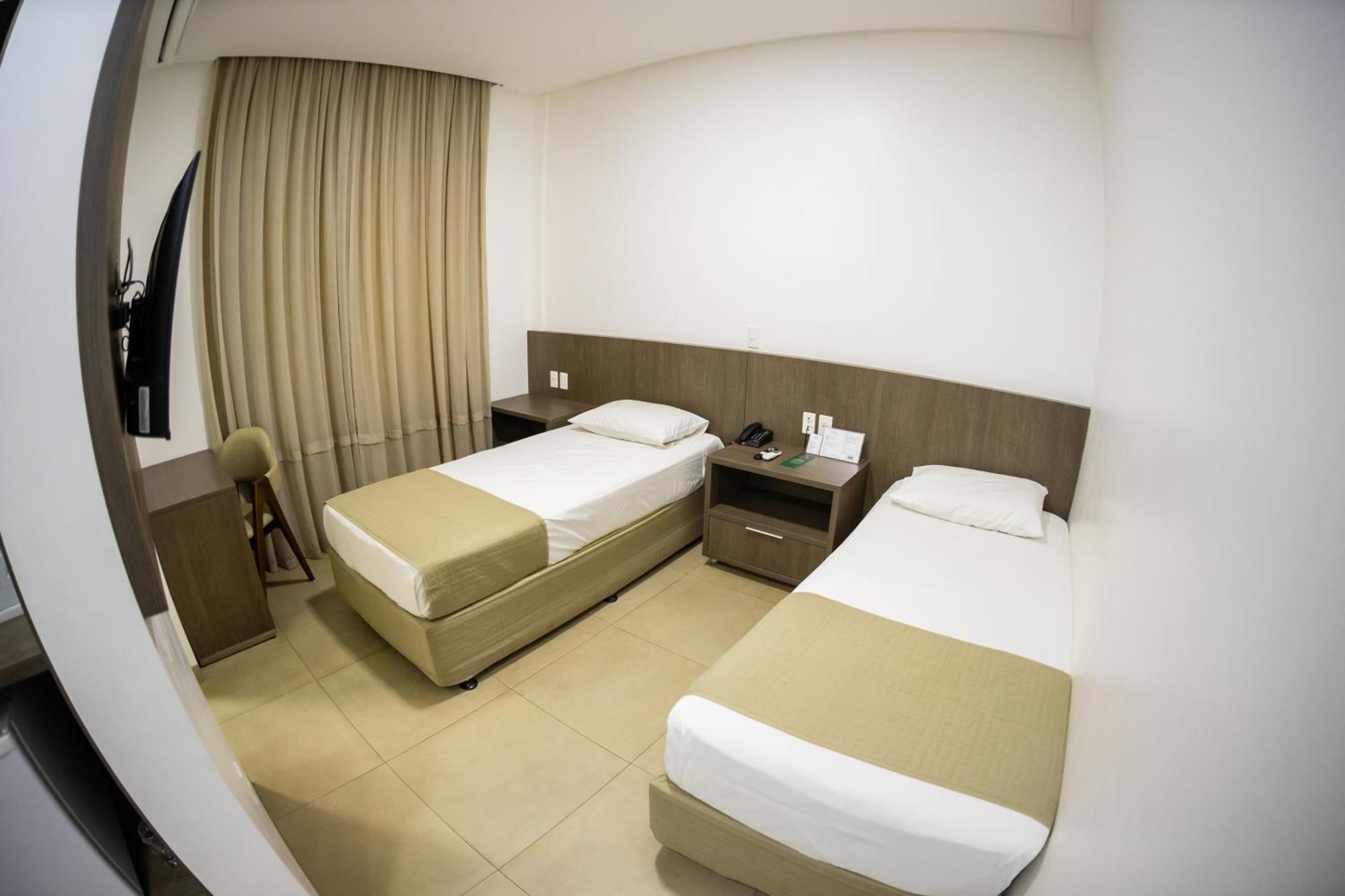 Brii Hotel Аргуаіна Екстер'єр фото